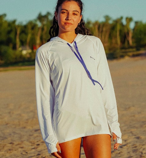 REMERA ORIGAMI CON CAPUCHA UNISEX PROTECCION UPF50 BLANCA