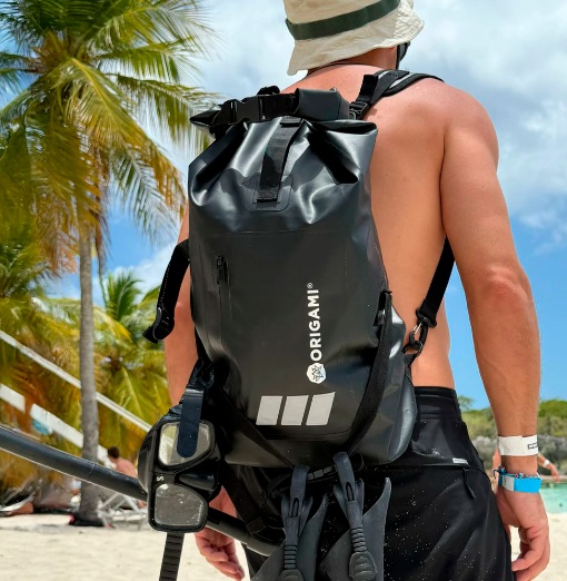 MOCHILA ORIGAMI ESTANCO 20 LITROS NEGRO