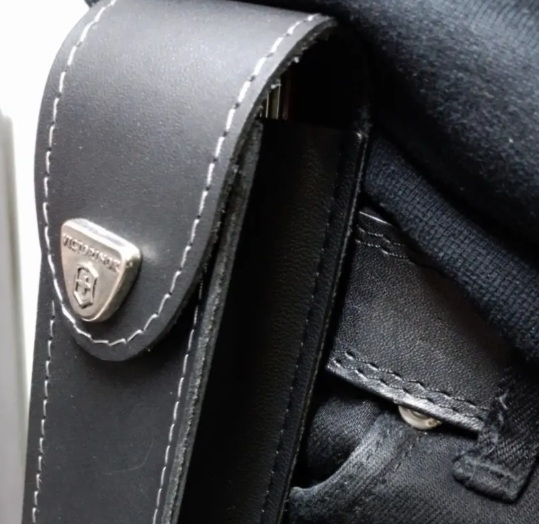 ESTUCHE VICTORINOX PARA MODELOS GRANDES