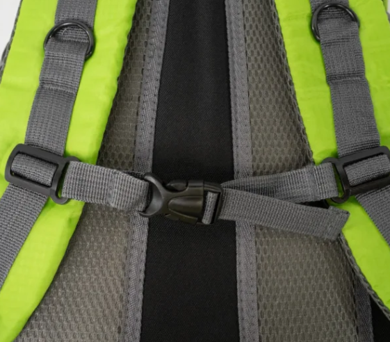 MOCHILA SPINIT TREKKER 28 LITROS VERDE/NEGRO