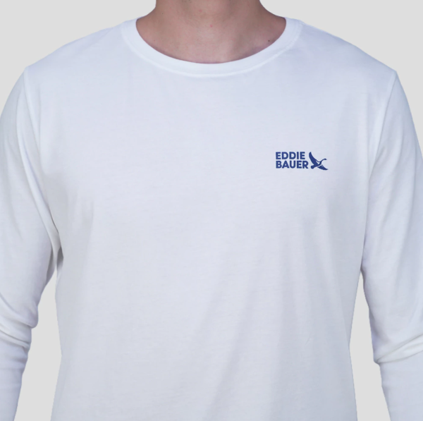 REMERA EDDIE BAUER HOMBRE GRAPHIC MANGA LARGA BLANCO