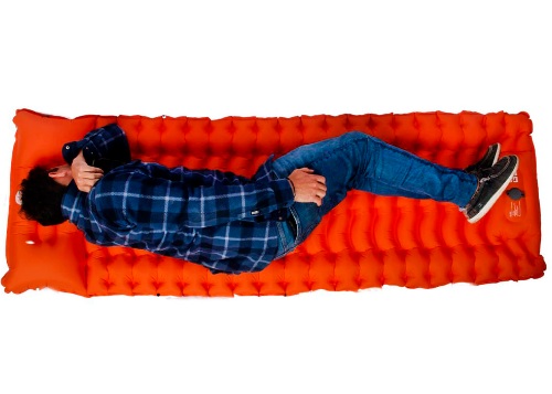 AISLANTE ORIGAMI SUPERLIGHT C/ ALMOHADA INFLADOR INORPORADO NARANJA