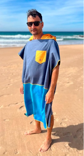 PONCHO ORIGAMI MICROFIBRA ADULTO AZUL/FRANCIA L